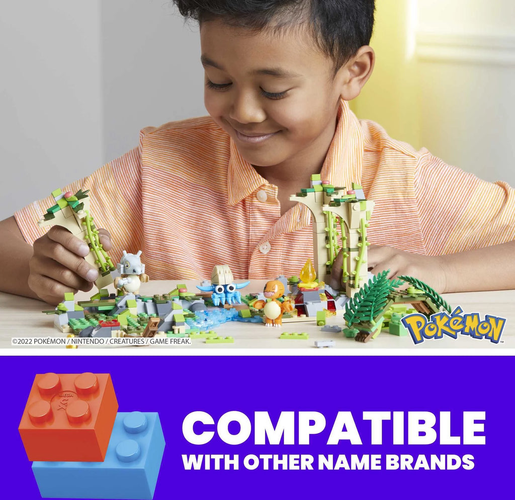 Pokemon Building Toy Kit, Jungle Ruins with 3 Action Figures (464 Pieces) for Kids
