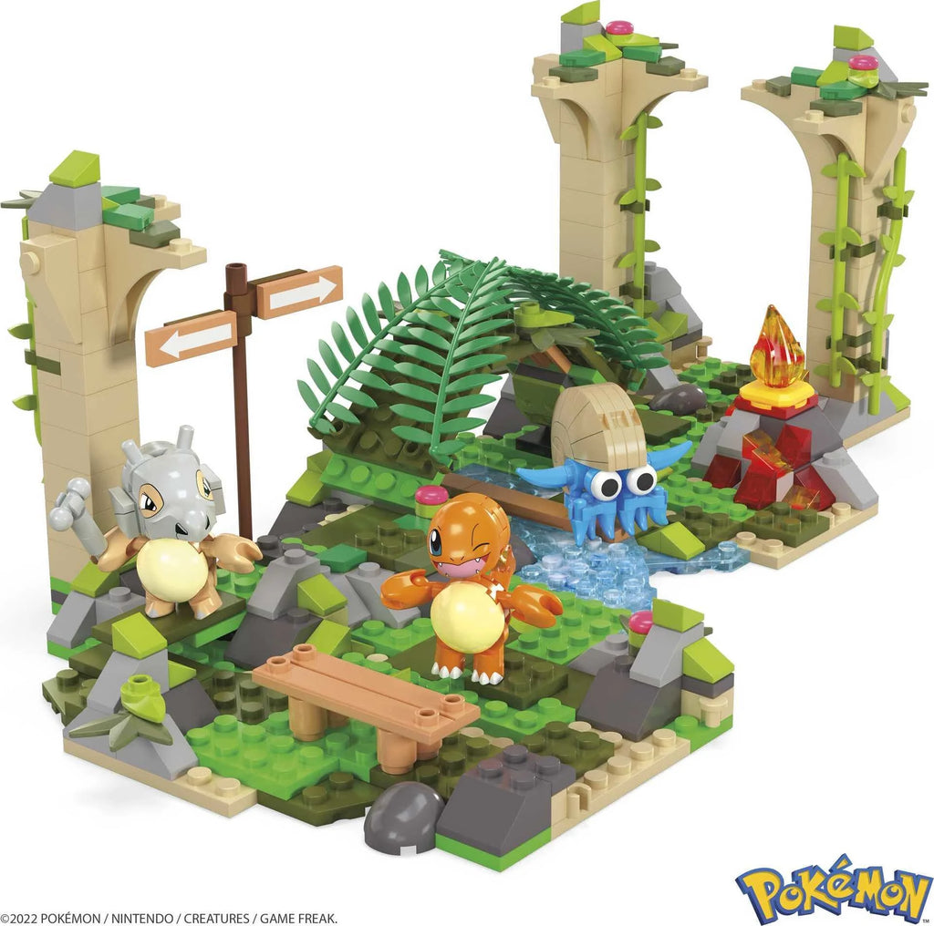 Pokemon Building Toy Kit, Jungle Ruins with 3 Action Figures (464 Pieces) for Kids
